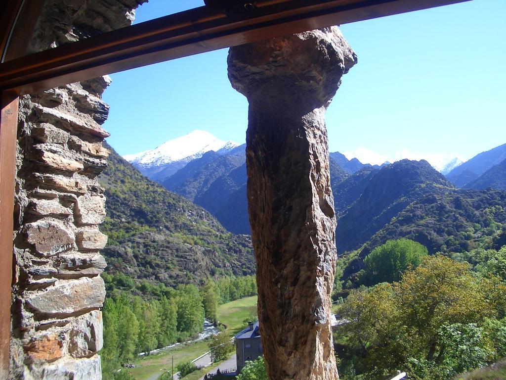 Hostal Montana Alins Buitenkant foto