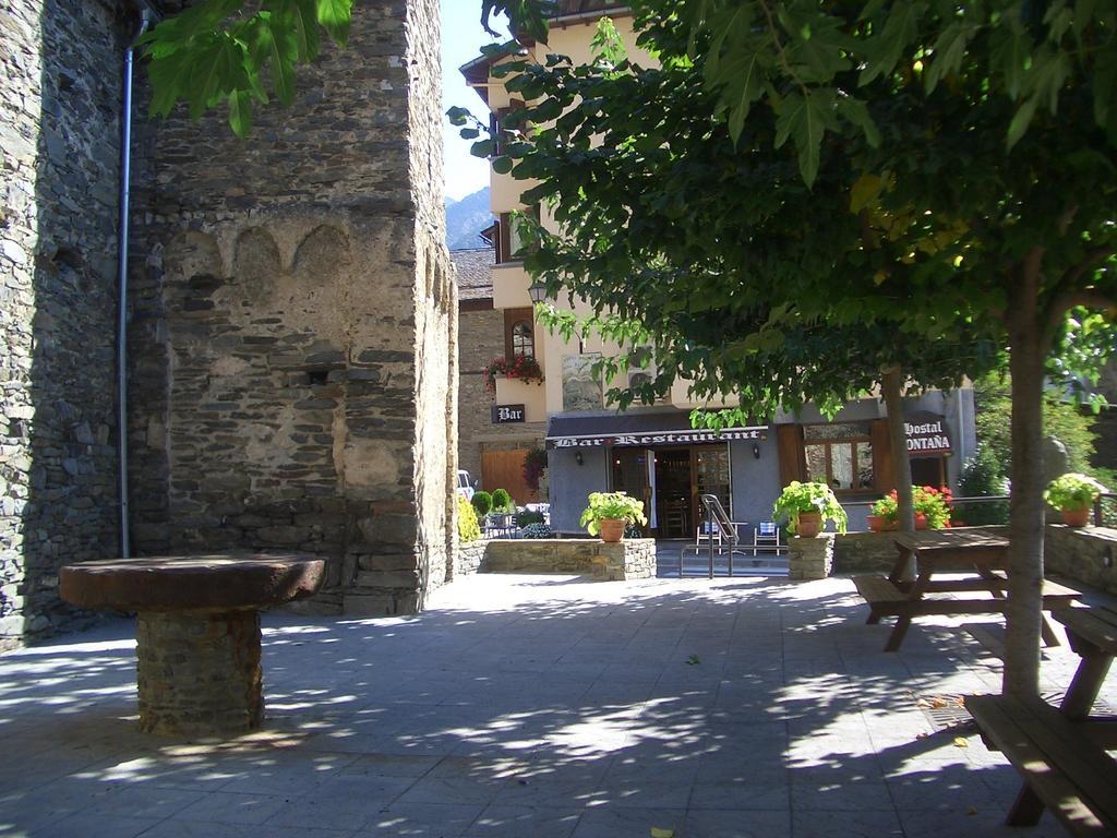 Hostal Montana Alins Buitenkant foto